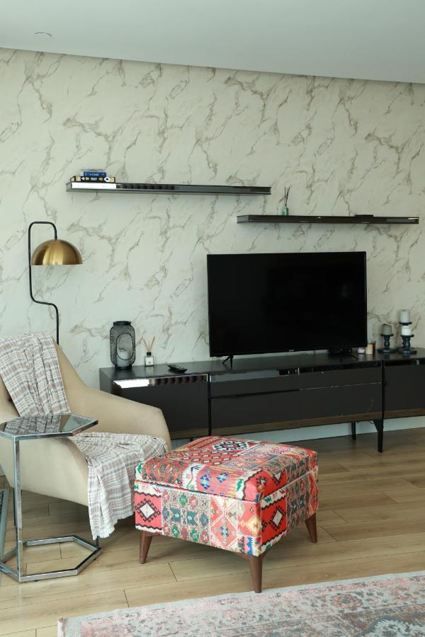 Lovely Two Bedroom Apartament *